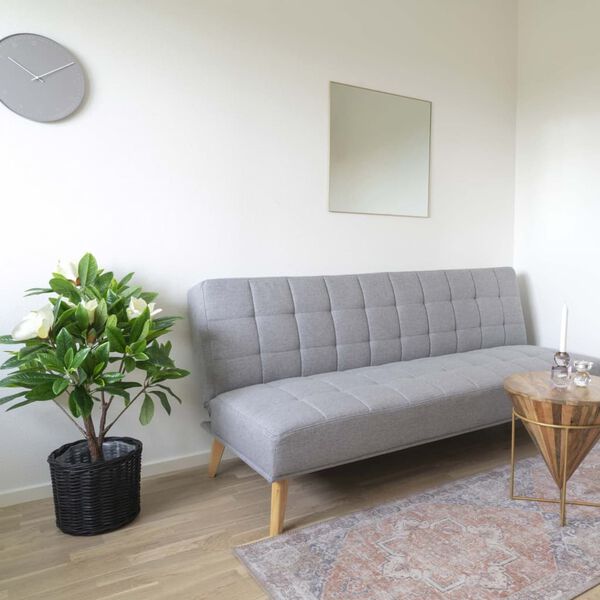 House Nordic Quadratischer Spiegel Daisy Messing