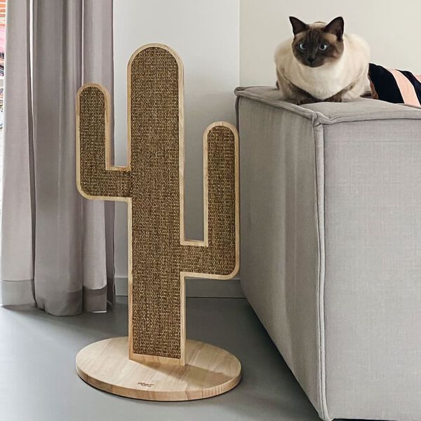 Designed by Lotte Kratzbaum Cactus Holz 40x80 cm