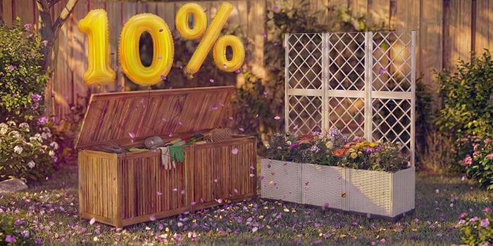 Holz-Gartenaufbewahrungsbox und großer rechteckiger Pflanzkasten mit blühenden Blumen in einem Hinterhofgarten, umgeben von rosa Konfetti und goldenen 10%-Rabatt-Ballons, die ein saisonales Angebot für Garten- und Outdoor-Aufbewahrungsartikel bewerben.
