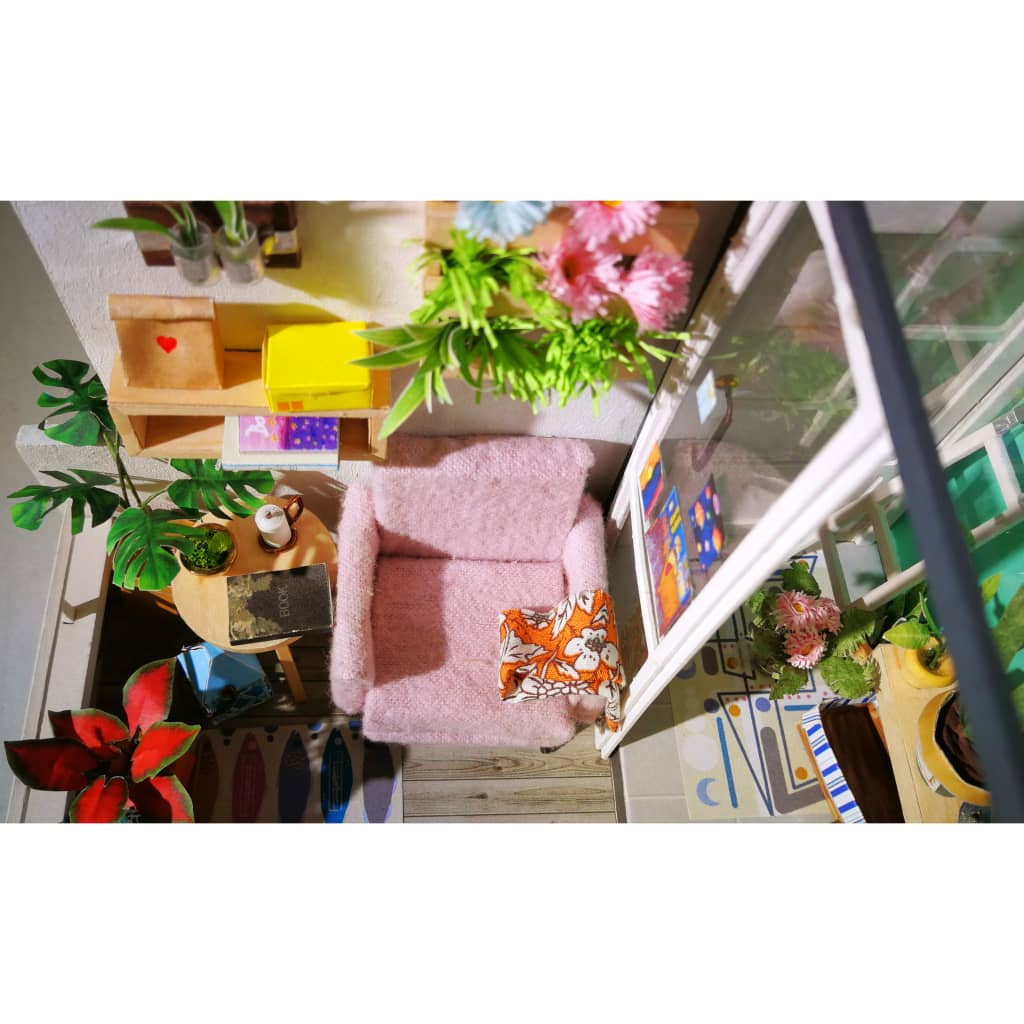 Miniatur Wandleuchte Gold – Für Puppenhaus 1:12, 12V, Mattierte Blumenform